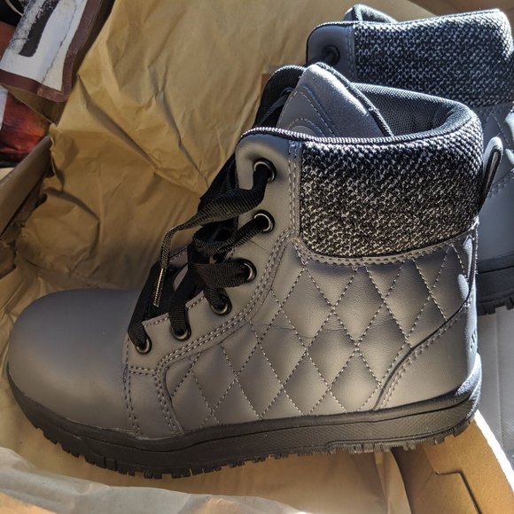 Avenger Shoes - Work boot size 8 reinforced toe for all work types
